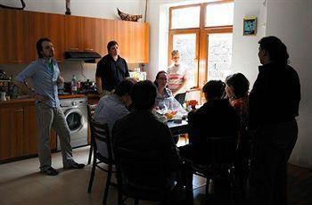 Glide Hostel Yerevan Ngoại thất bức ảnh