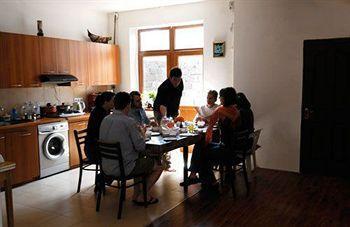 Glide Hostel Yerevan Ngoại thất bức ảnh